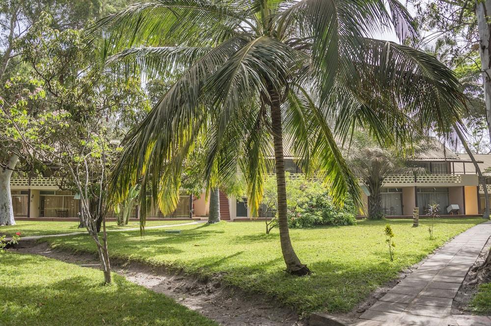 Senegambia Beach Hotel Кололи Экстерьер фото