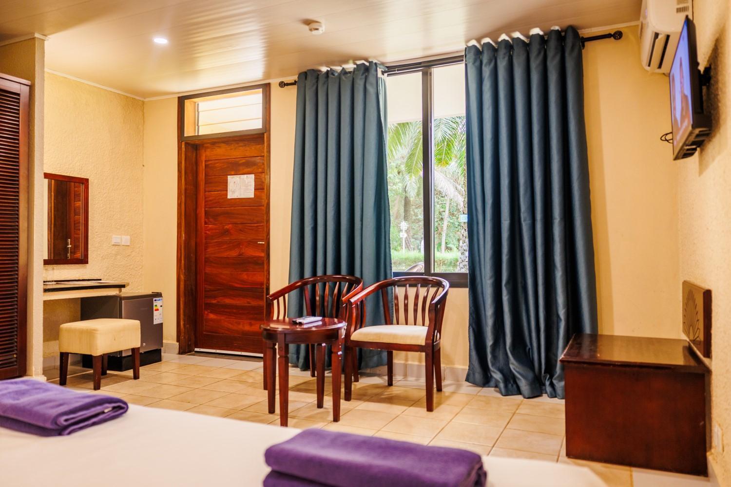 Senegambia Beach Hotel Кололи Экстерьер фото