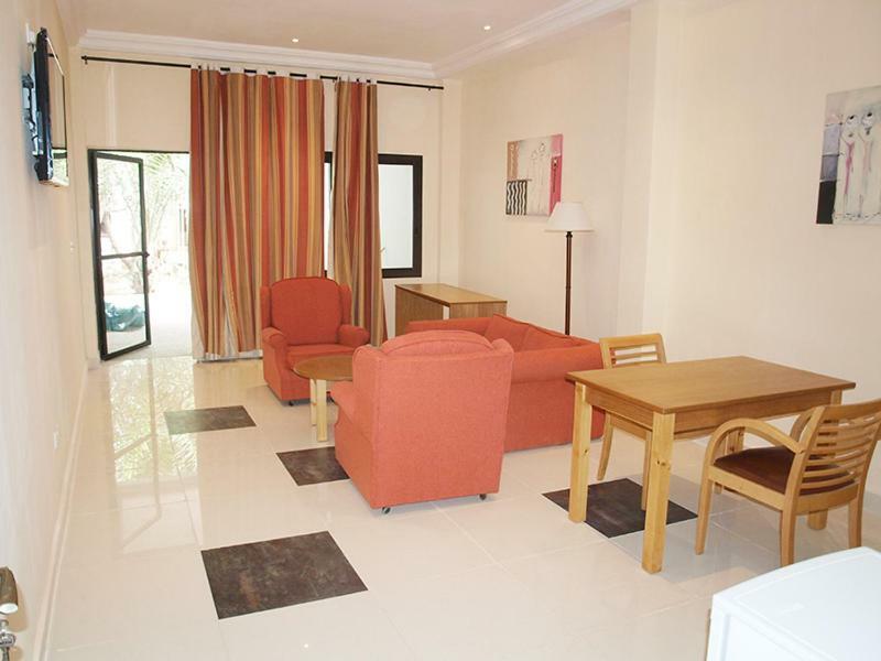 Senegambia Beach Hotel Кололи Экстерьер фото